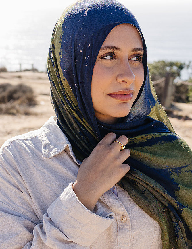 Midnight Meadow hijab